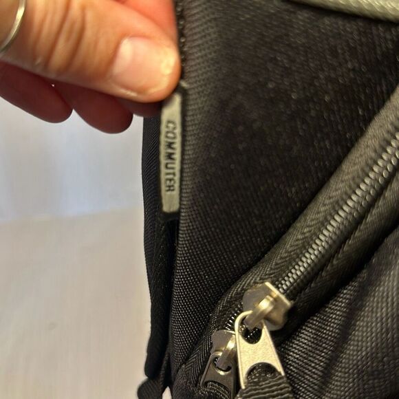 Ogio Commuter Pull Through Rolling duffle Suitcase Travel Luggage Duffel Bag - Picture 5 of 12